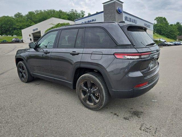 2022 Jeep Grand Cherokee Vehicle Photo in Pleasant Hills, PA 15236
