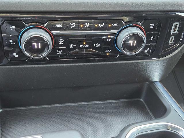 2022 Chevrolet Silverado 1500 Vehicle Photo in DENTON, TX 76210-9321
