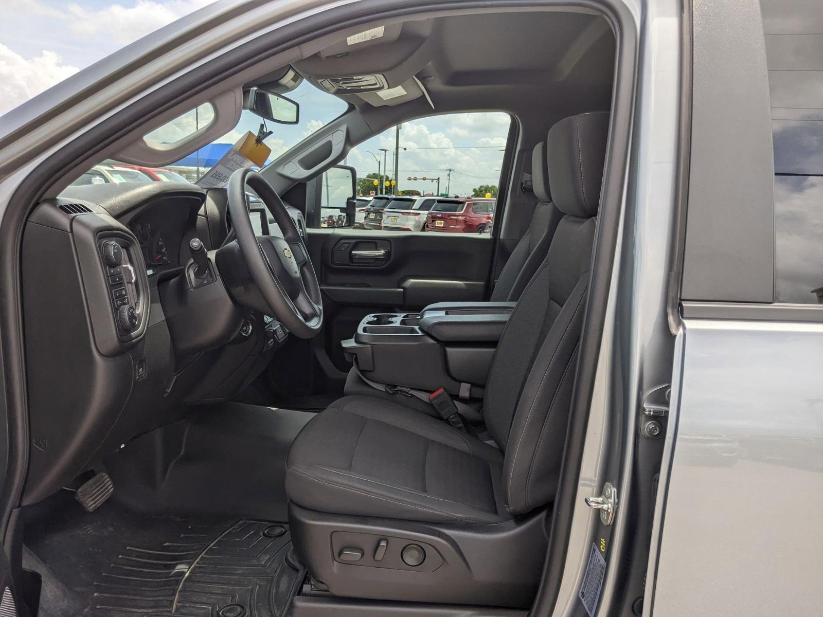 2024 Chevrolet Silverado 2500 HD Vehicle Photo in Seguin, TX 78155