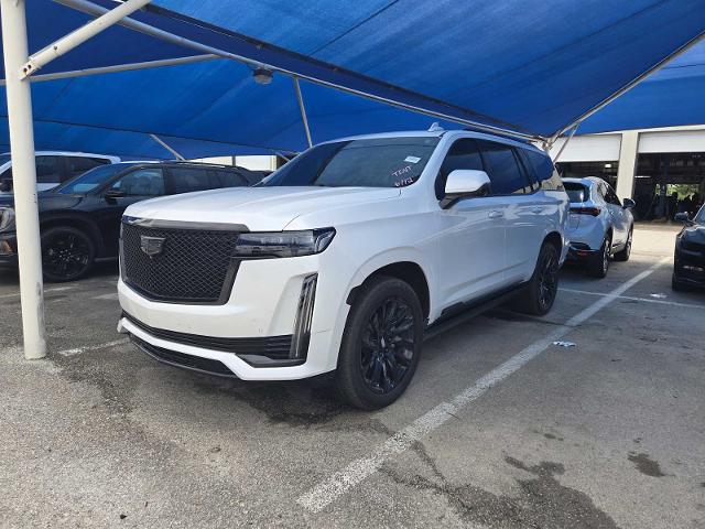 2024 Cadillac Escalade Vehicle Photo in DENTON, TX 76210-9321