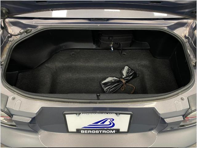 2008 Mazda MX-5 Miata Vehicle Photo in Appleton, WI 54913