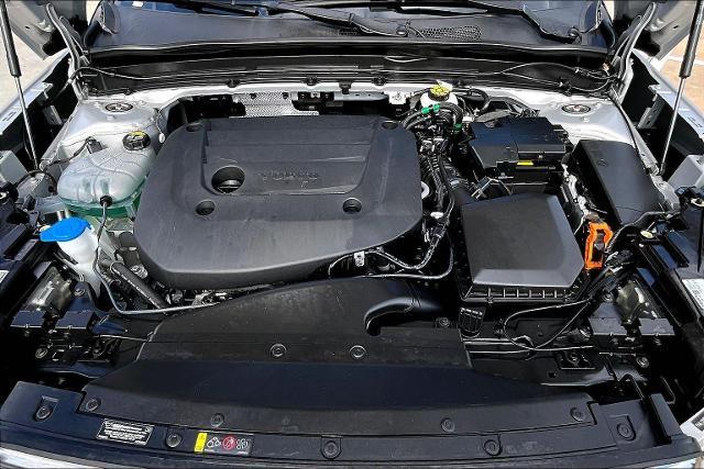 2025 Volvo XC40 Vehicle Photo in Houston, TX 77007