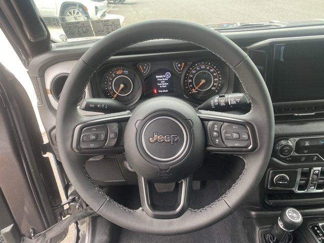 2025 Jeep Wrangler Vehicle Photo in Doylsetown, PA 18901
