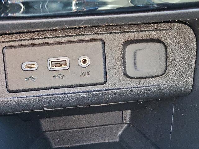 2023 Buick Encore GX Vehicle Photo in TREVOSE, PA 19053-4984