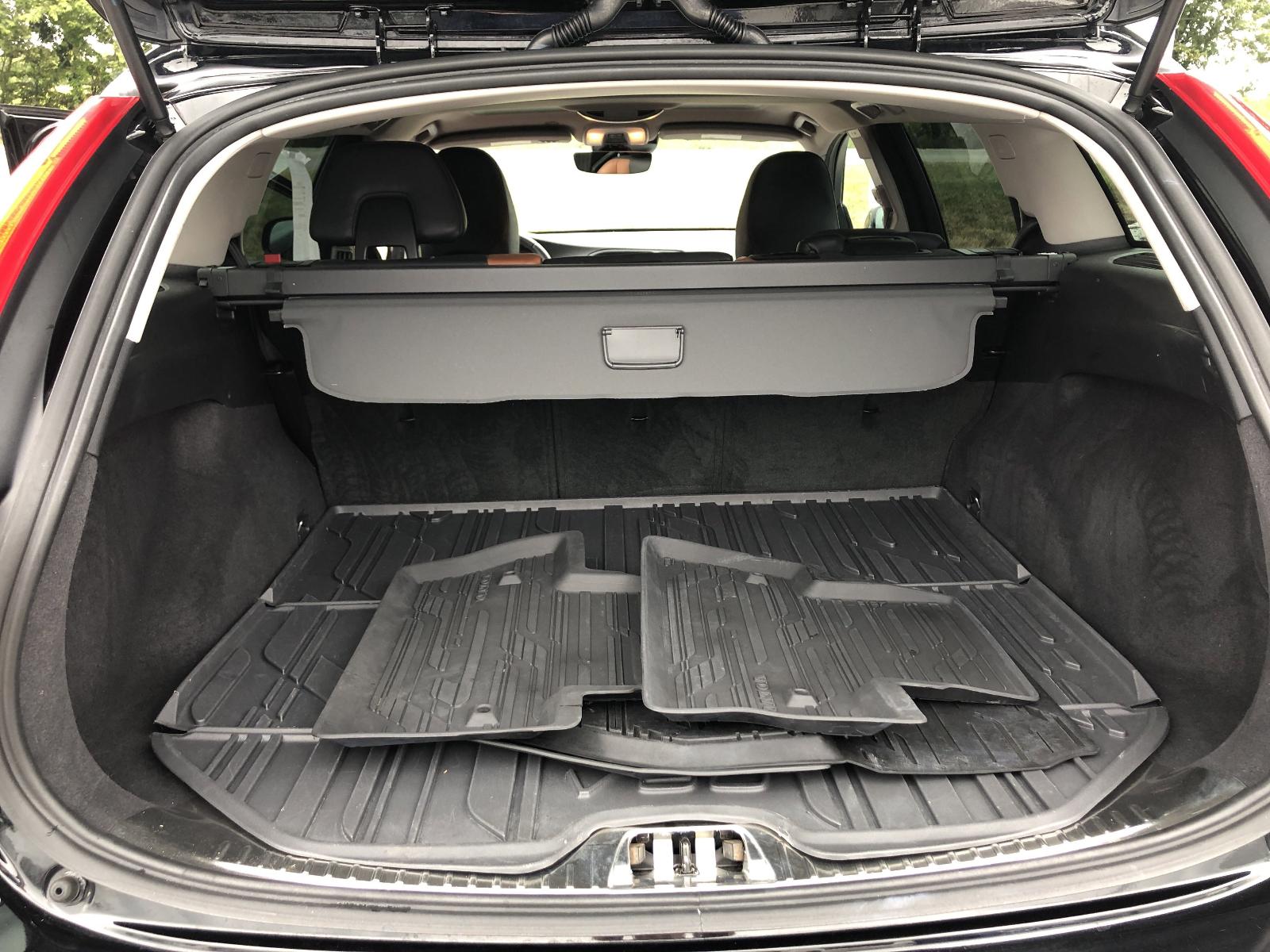2017 Volvo V60 Cross Country Vehicle Photo in Mechanicsburg, PA 17050