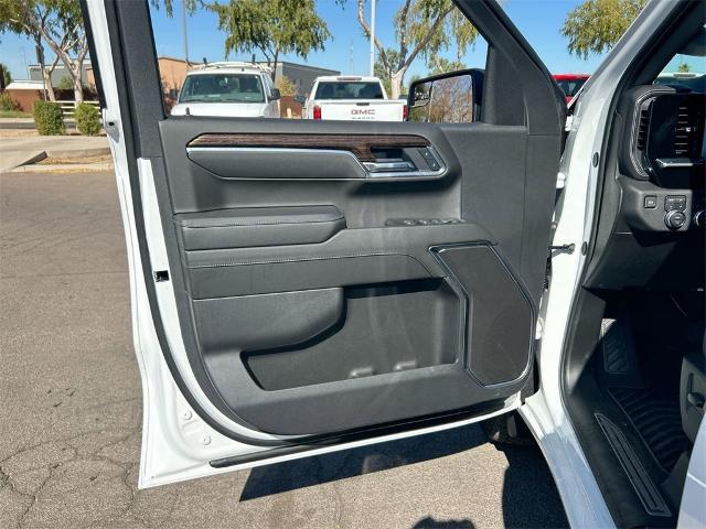 2025 GMC Sierra 1500 Vehicle Photo in GOODYEAR, AZ 85338-1310