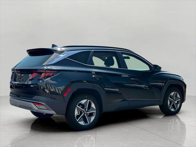 2025 Hyundai TUCSON Vehicle Photo in Green Bay, WI 54304