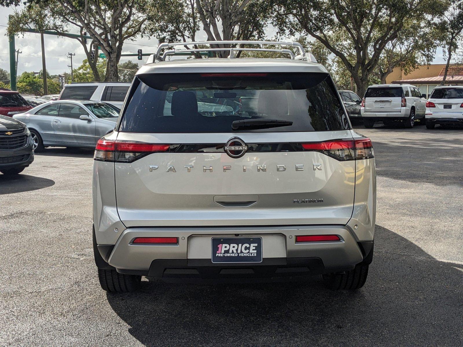 2023 Nissan Pathfinder Vehicle Photo in GREENACRES, FL 33463-3207