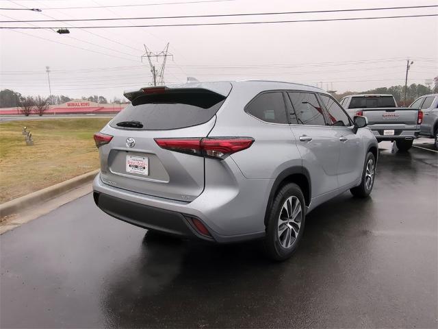 2020 Toyota Highlander Vehicle Photo in ALBERTVILLE, AL 35950-0246