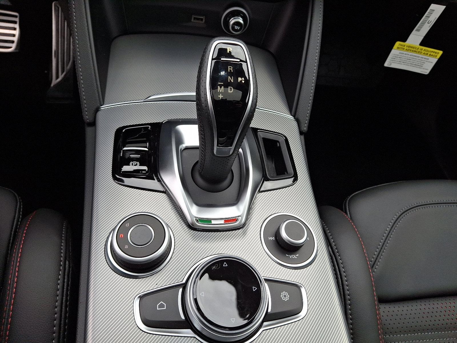 2025 Alfa Romeo Stelvio Vehicle Photo in Willow Grove, PA 19090