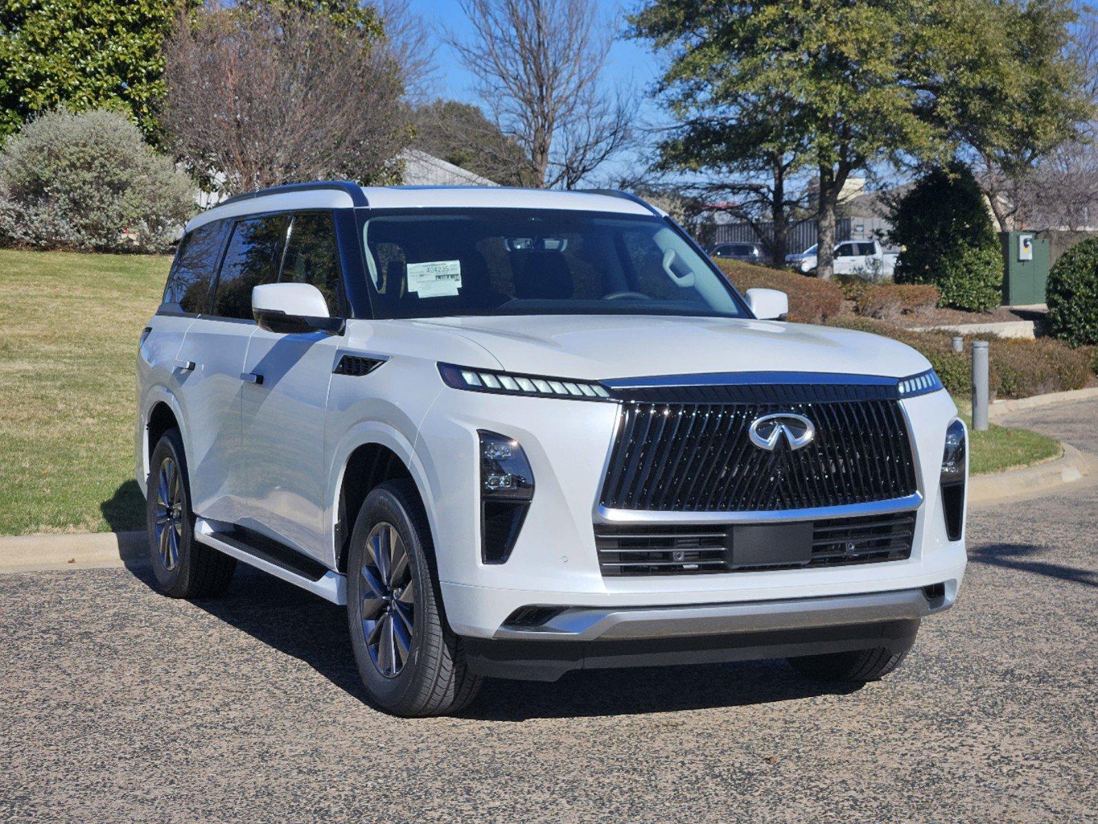 2025 INFINITI QX80 Vehicle Photo in Fort Worth, TX 76132