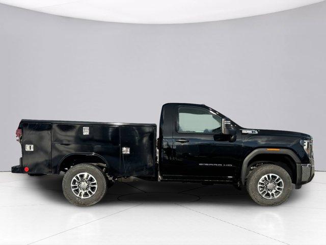 2025 GMC Sierra 3500 HD Vehicle Photo in LEOMINSTER, MA 01453-2952