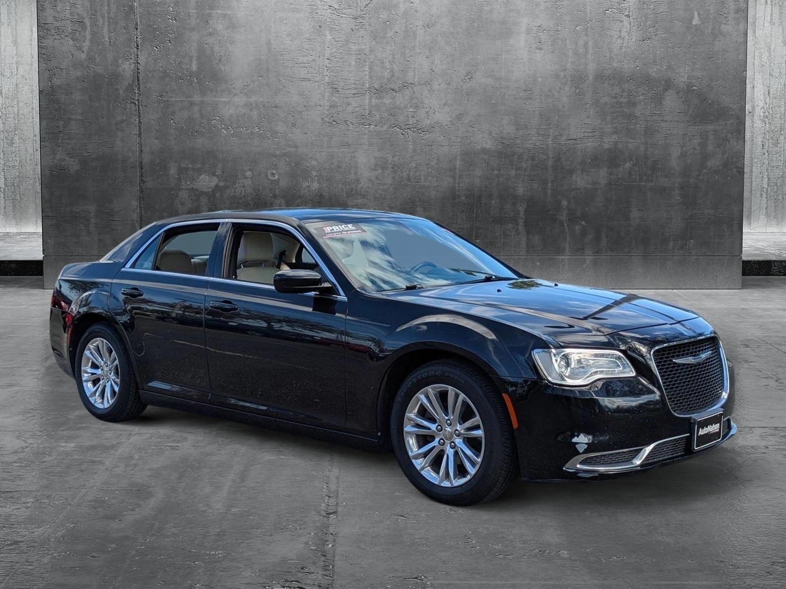 2017 Chrysler 300 Vehicle Photo in Clearwater, FL 33765