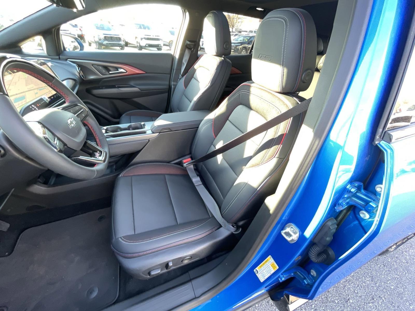 2025 Chevrolet Equinox EV Vehicle Photo in BENTONVILLE, AR 72712-4322