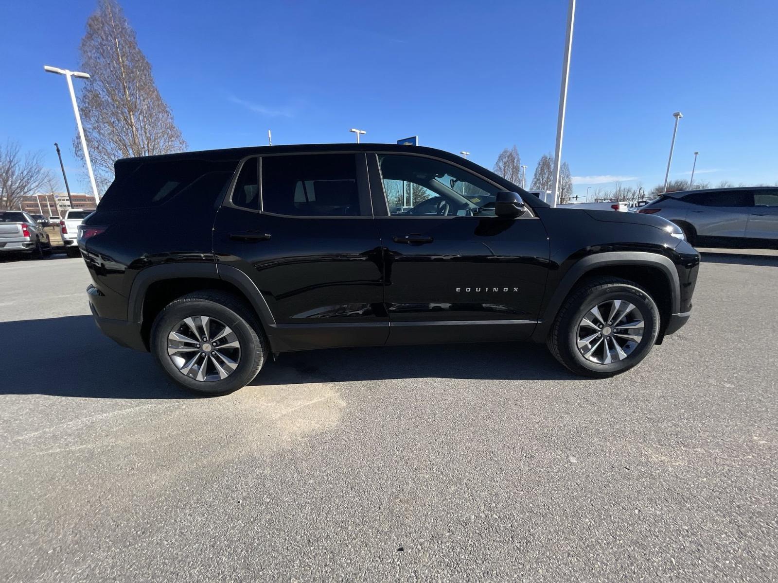 2025 Chevrolet Equinox Vehicle Photo in BENTONVILLE, AR 72712-4322