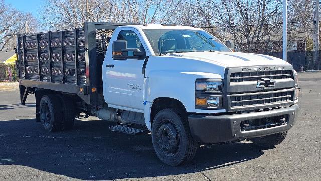 2024 Chevrolet Silverado Chassis Cab Vehicle Photo in INDEPENDENCE, MO 64055-1314