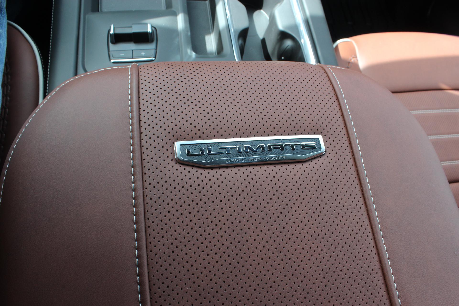 2025 GMC Sierra 3500 HD Vehicle Photo in AURORA, CO 80012-4011