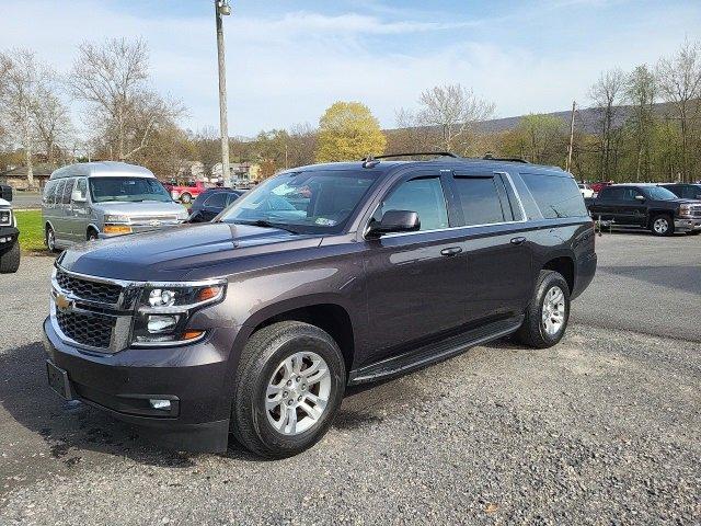 2017 Chevrolet Suburban Vehicle Photo in THOMPSONTOWN, PA 17094-9014