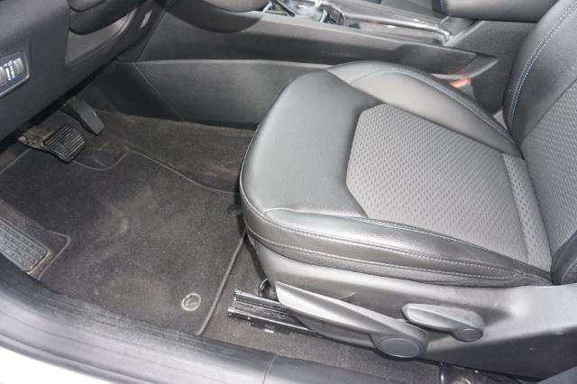 2022 Jeep Compass Vehicle Photo in FAIRMONT, WV 26554-2318