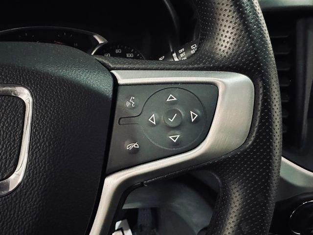 2022 GMC Acadia Vehicle Photo in MEDINA, OH 44256-9631