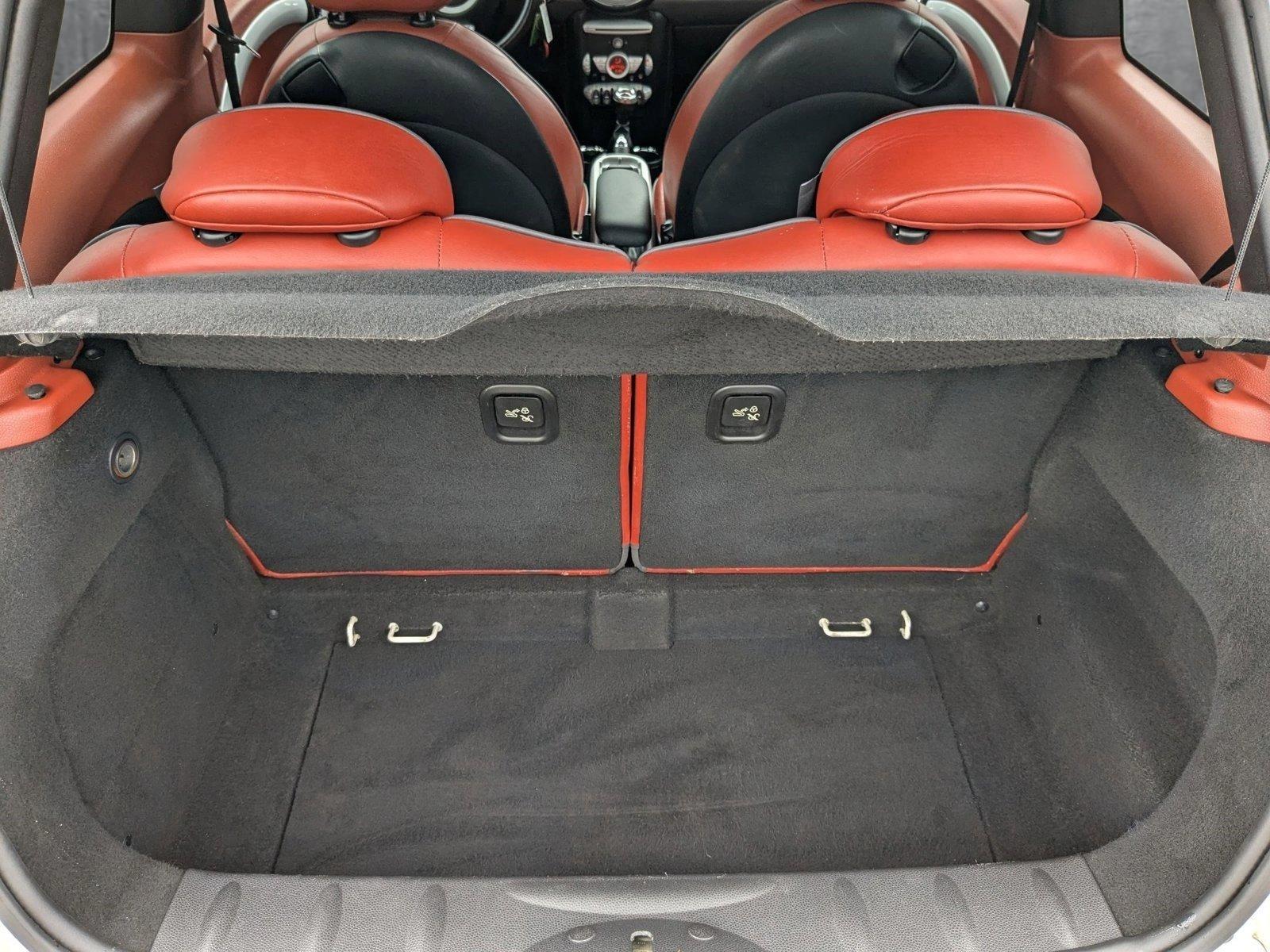 2009 MINI John Cooper Works Hardtop Vehicle Photo in Spokane Valley, WA 99212