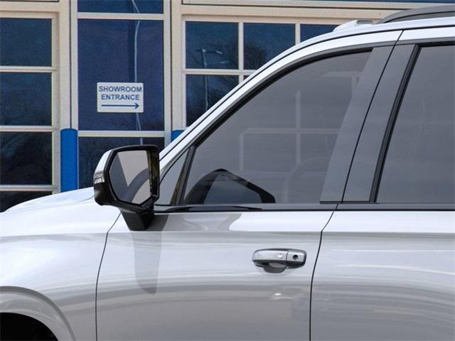 2025 Chevrolet Tahoe Vehicle Photo in ENGLEWOOD, CO 80113-6708