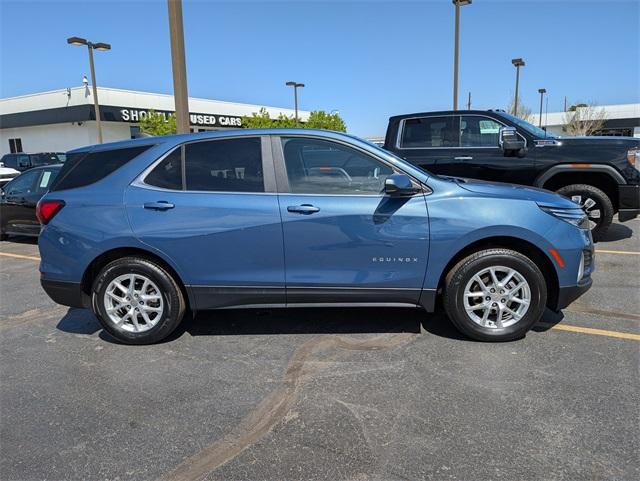 2024 Chevrolet Equinox Vehicle Photo in AURORA, CO 80012-4011