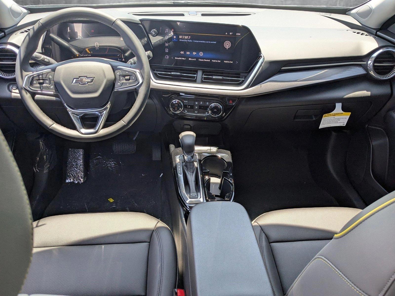 2025 Chevrolet Trax Vehicle Photo in PEMBROKE PINES, FL 33024-6534