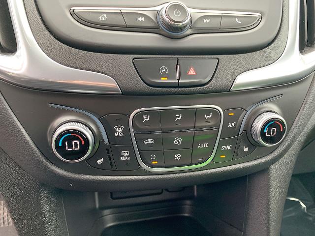 2022 Chevrolet Equinox Vehicle Photo in MOON TOWNSHIP, PA 15108-2571