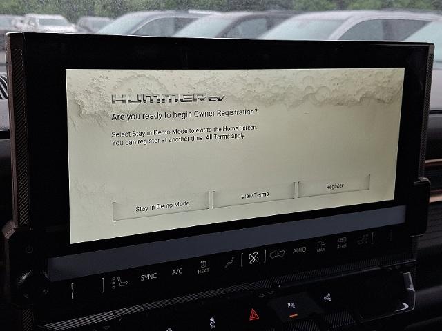 2025 GMC HUMMER EV SUV Vehicle Photo in TREVOSE, PA 19053-4984