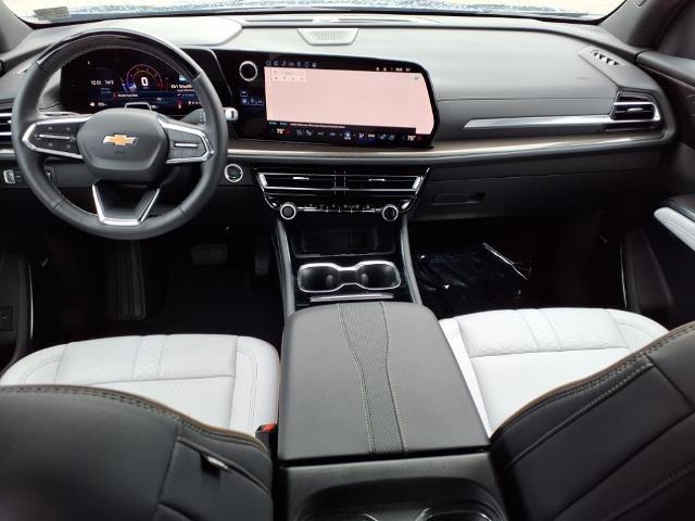 2025 Chevrolet Traverse Vehicle Photo in EMPORIA, VA 23847-1235