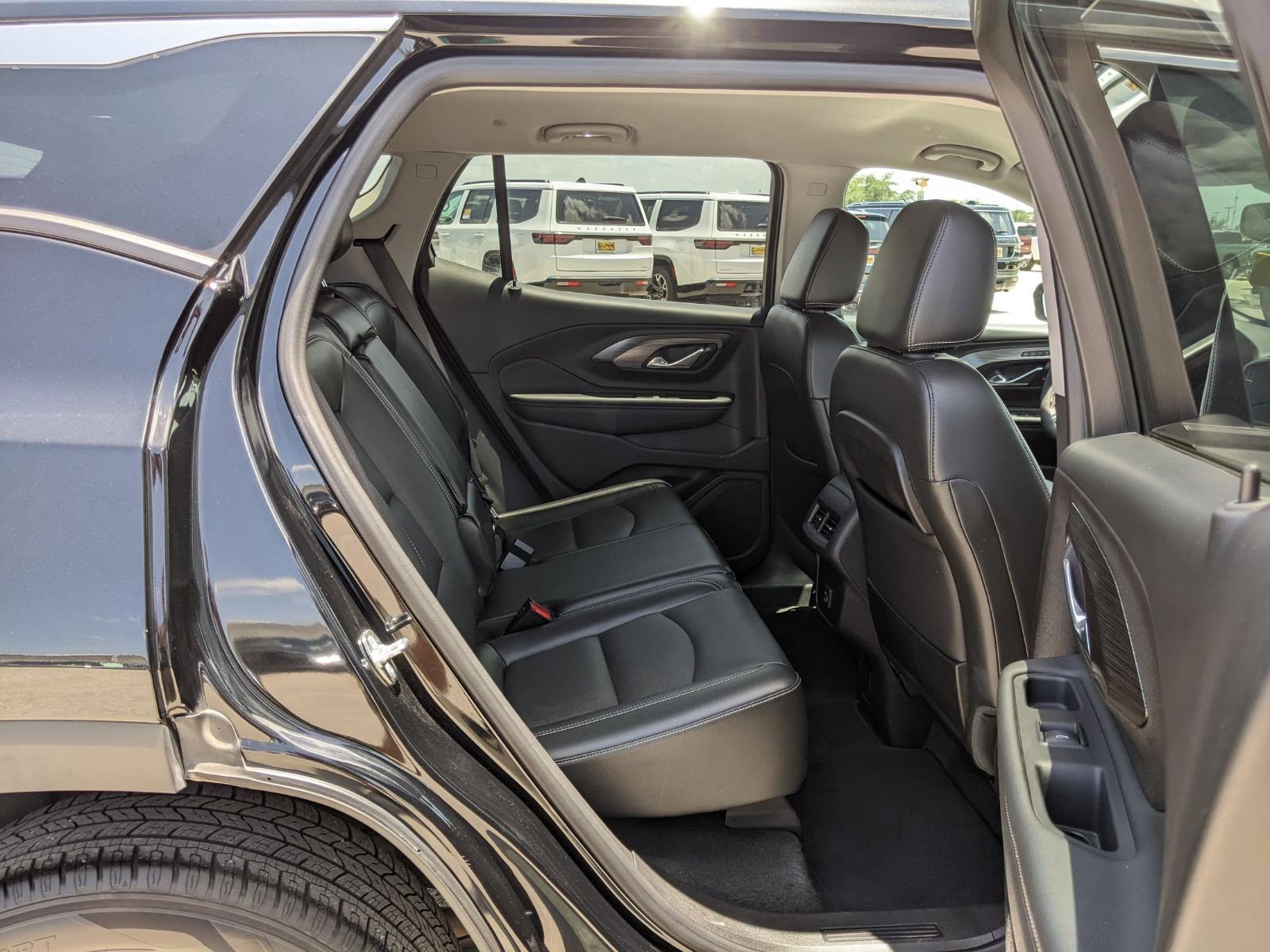 2024 GMC Terrain Vehicle Photo in Seguin, TX 78155