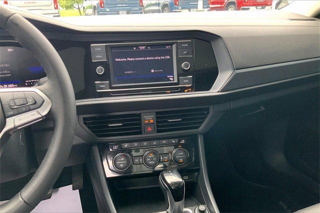 2024 Volkswagen Jetta Vehicle Photo in INDEPENDENCE, MO 64055-1377