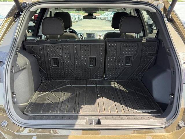 2023 Chevrolet Equinox Vehicle Photo in COLUMBIA, MO 65203-3903