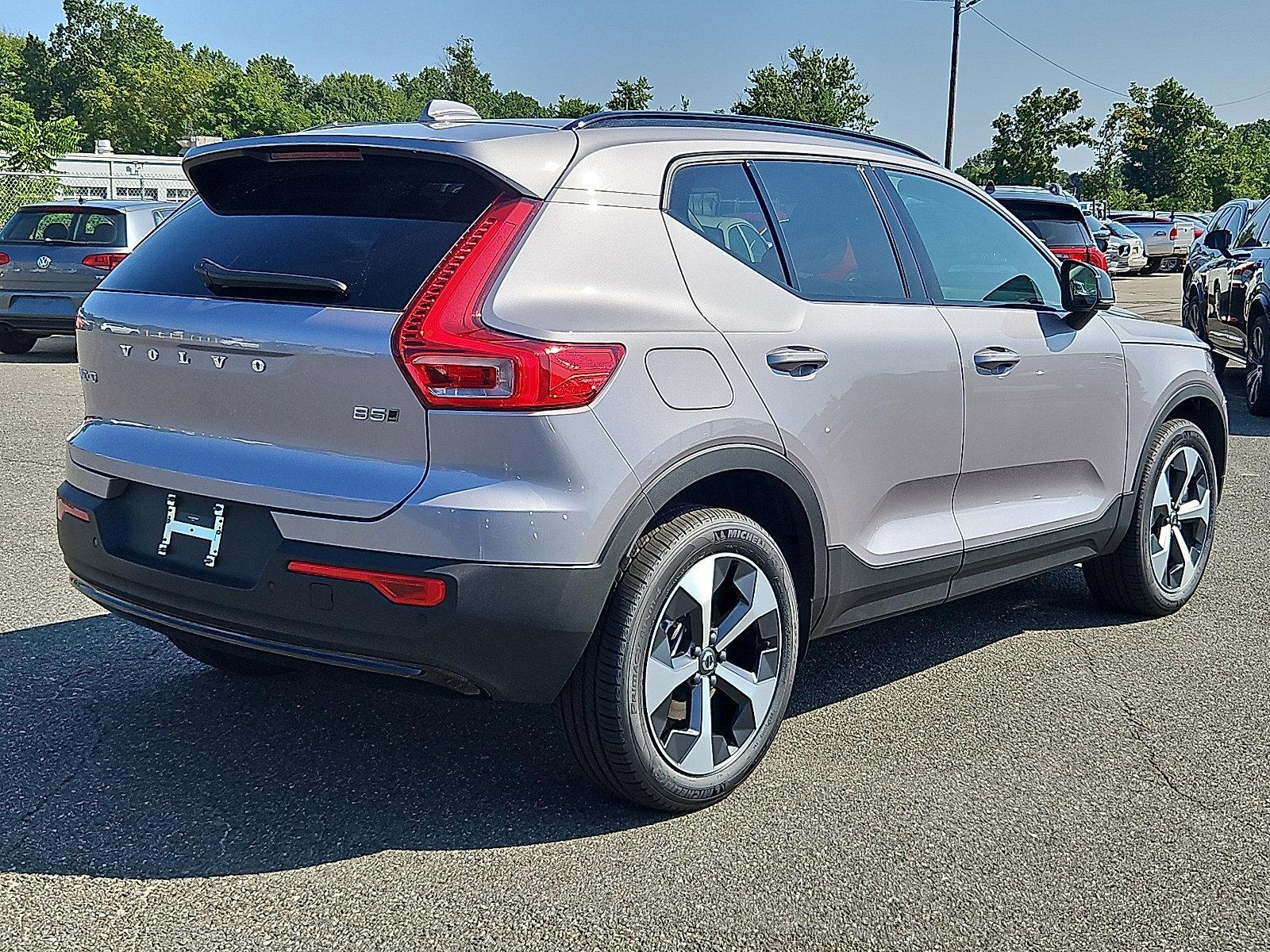2026 Volvo XC40 Vehicle Photo in Trevose, PA 19053