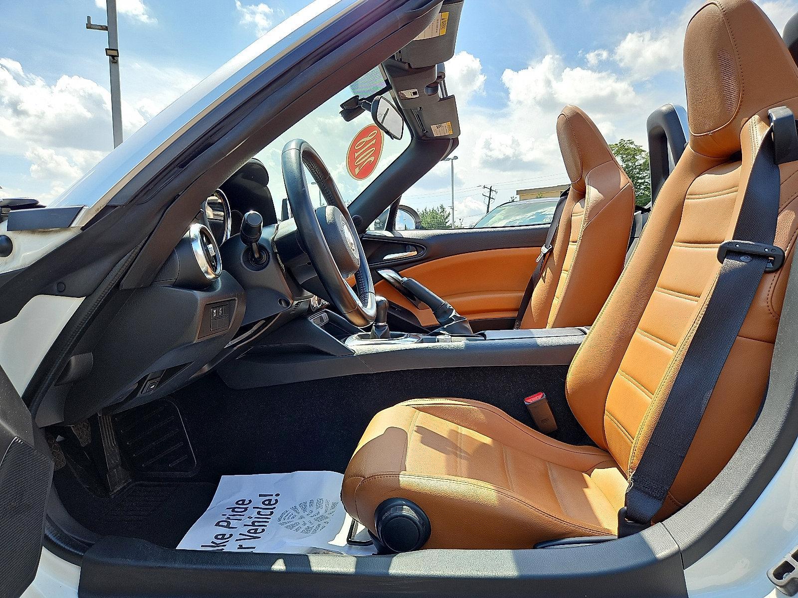 2018 FIAT 124 Spider Vehicle Photo in Trevose, PA 19053