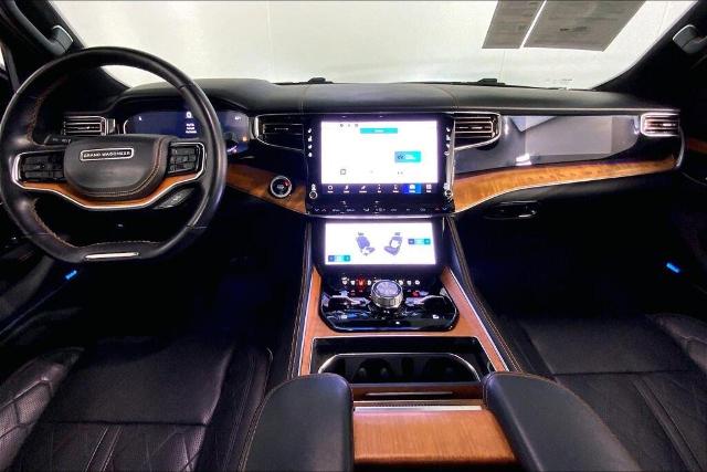 2022 Jeep Grand Wagoneer Vehicle Photo in Kansas City, MO 64114