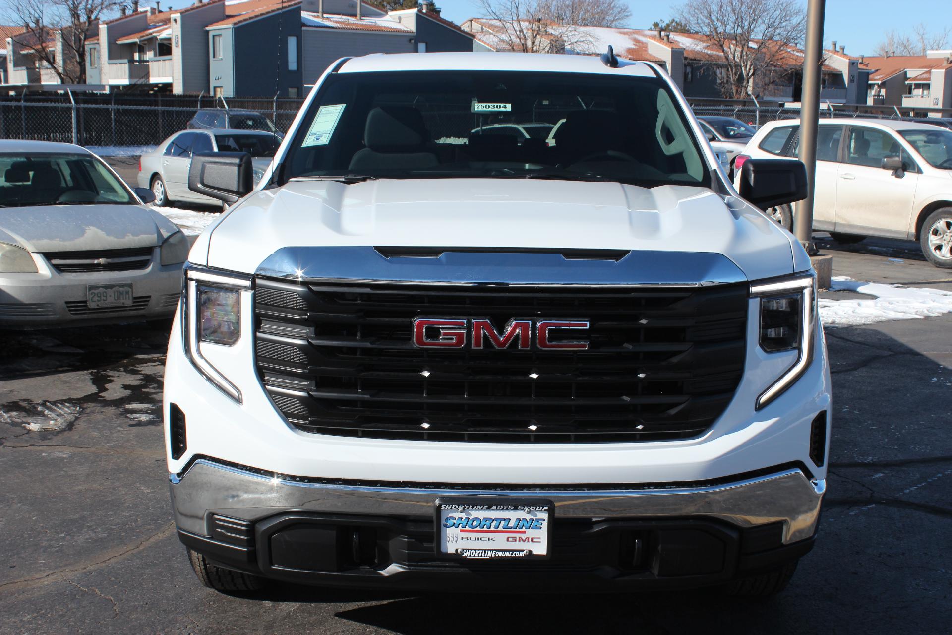 2025 GMC Sierra 1500 Vehicle Photo in AURORA, CO 80012-4011