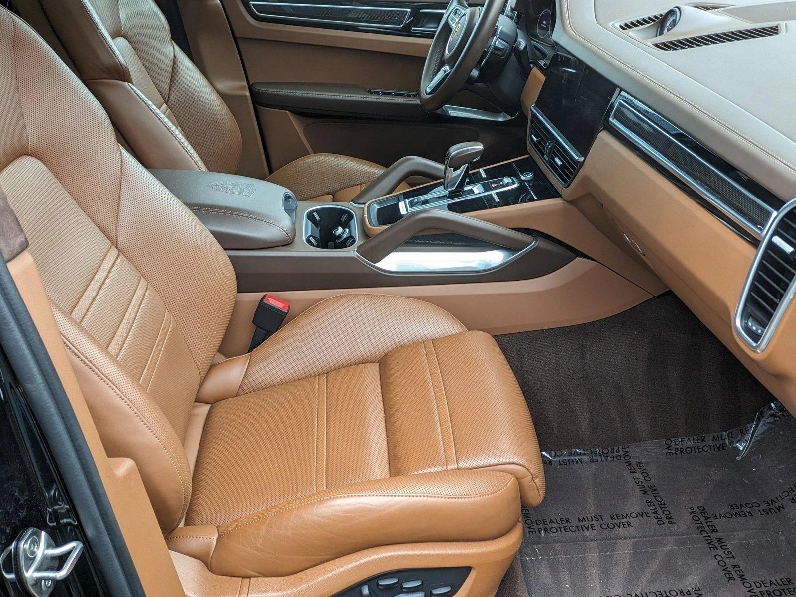 2023 Porsche Cayenne Vehicle Photo in Bethesda, MD 20852