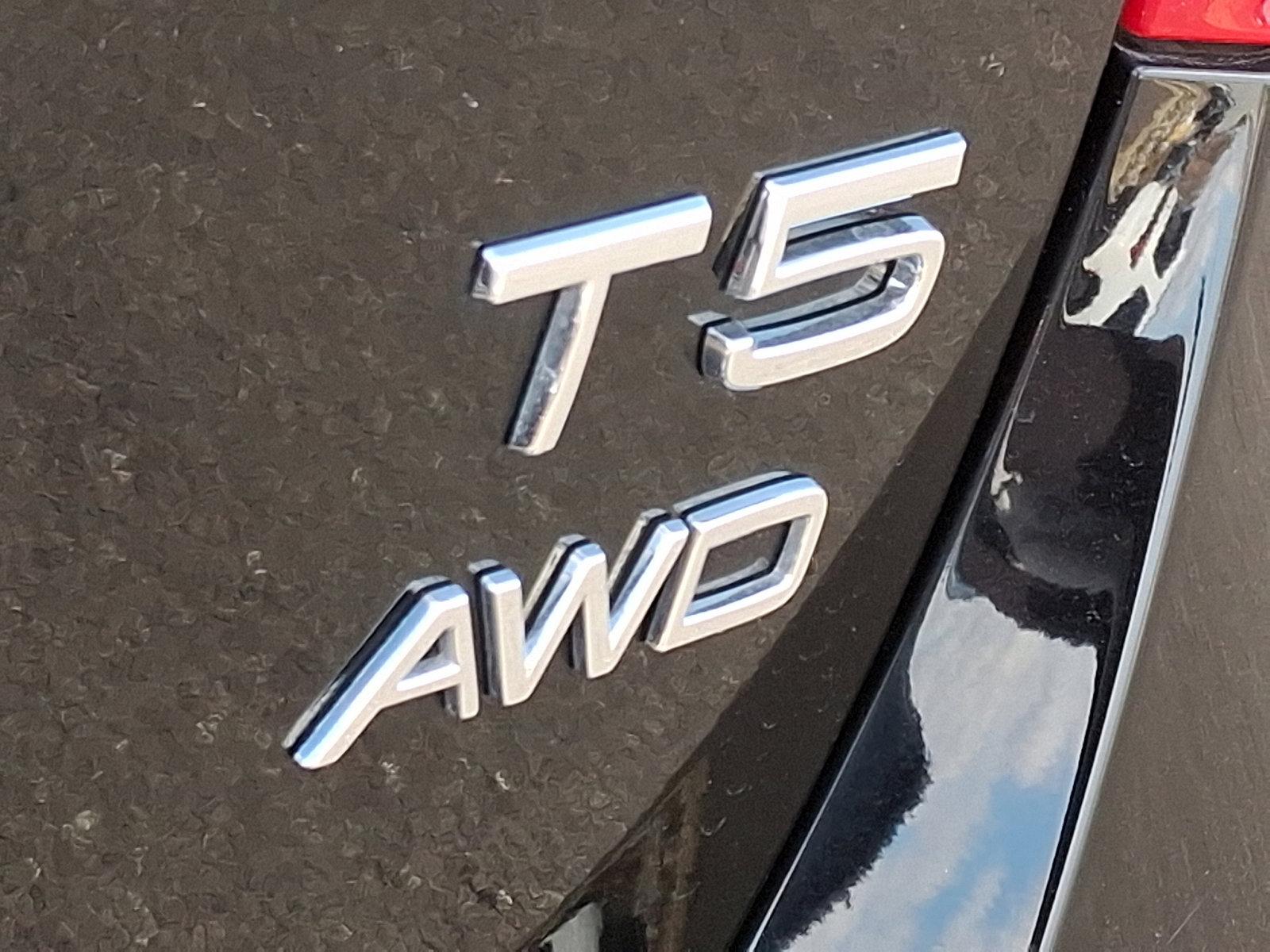 2018 Volvo V60 Cross Country Vehicle Photo in Trevose, PA 19053