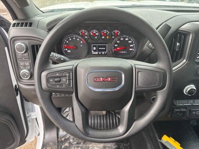 2025 GMC Sierra 3500 HD Chassis Cab Vehicle Photo in MEDINA, OH 44256-9631