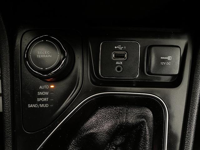 2023 Jeep Cherokee Vehicle Photo in Appleton, WI 54913