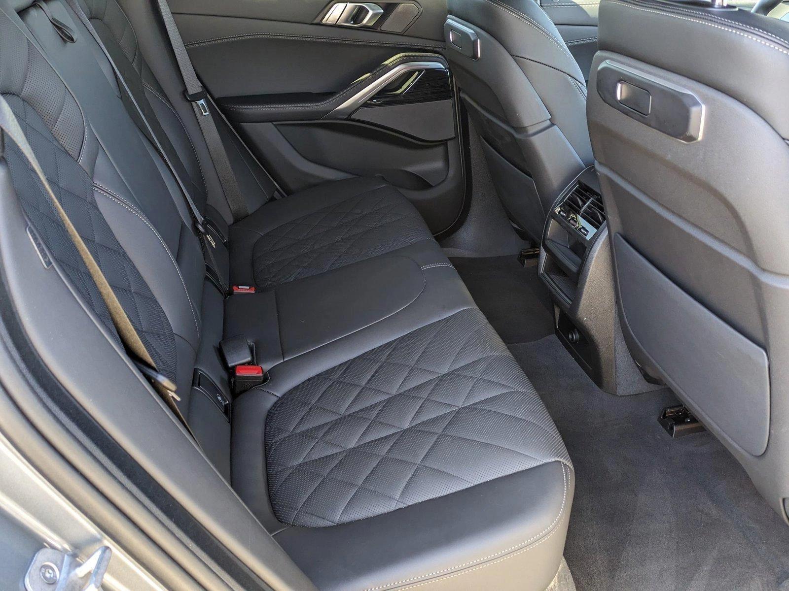 2024 BMW X6 xDrive40i Vehicle Photo in Rockville, MD 20852