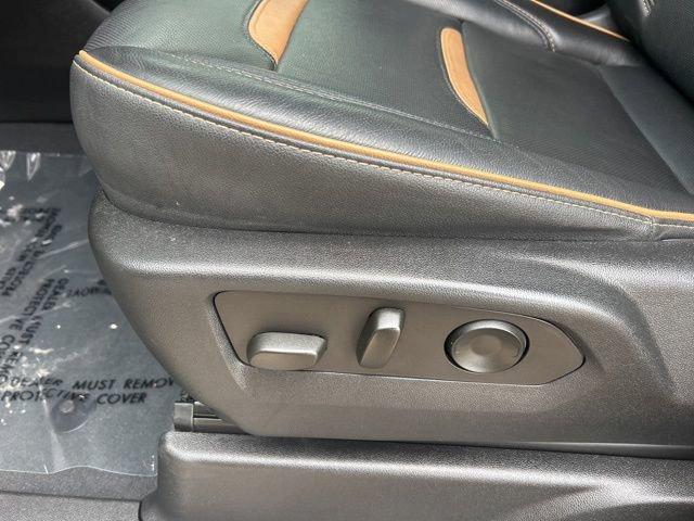 2023 GMC Yukon Vehicle Photo in MEDINA, OH 44256-9631