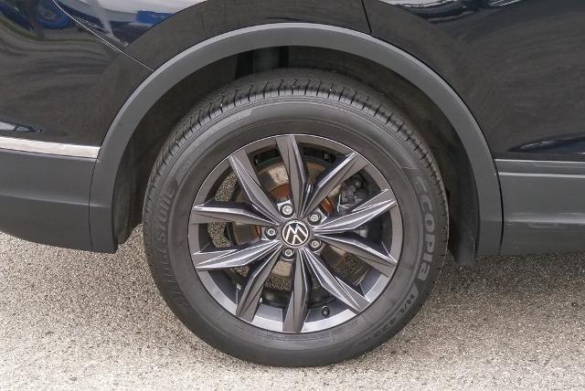 2022 Volkswagen Tiguan Vehicle Photo in VENTURA, CA 93003-8585