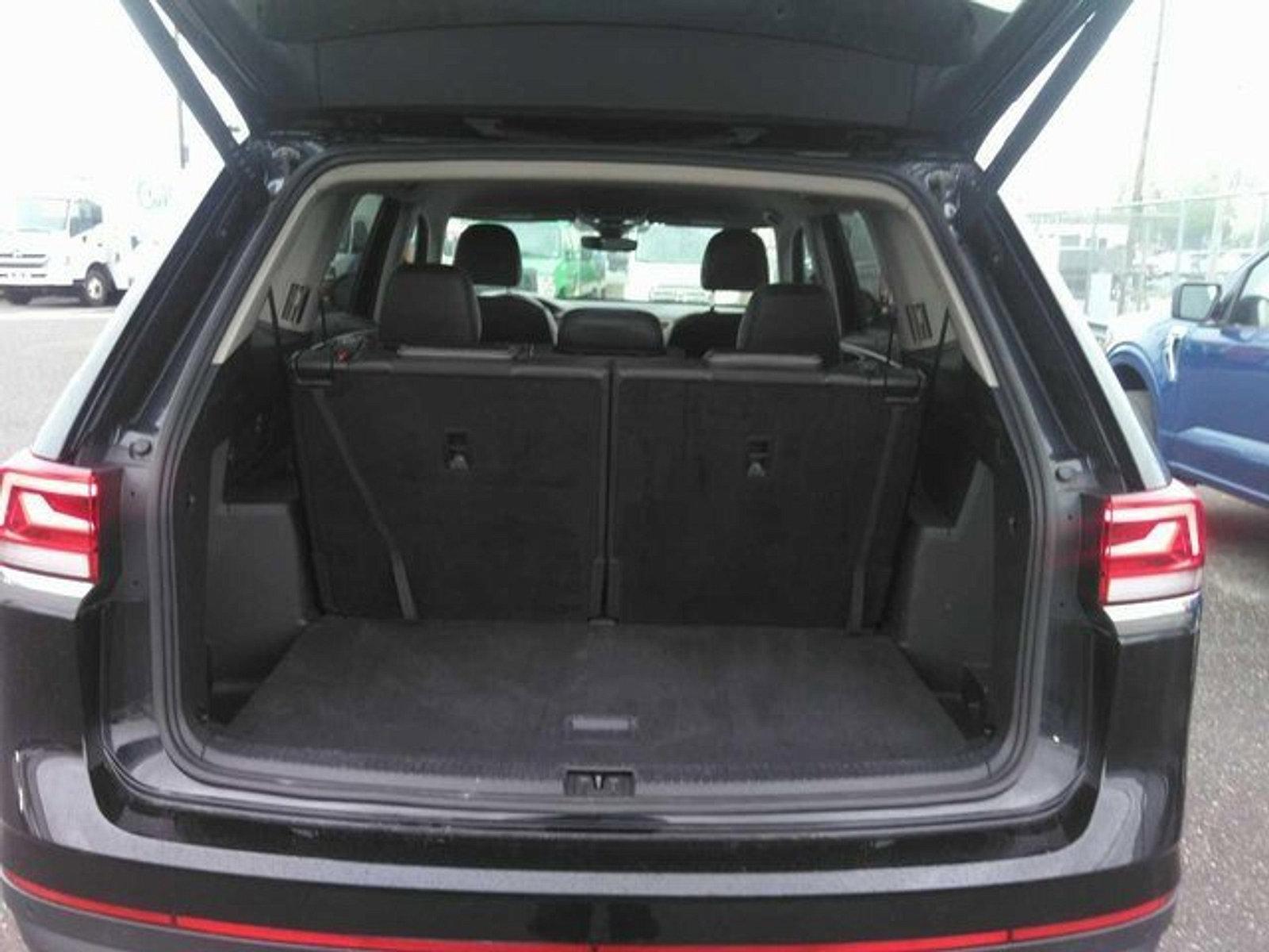 2024 Volkswagen Atlas Vehicle Photo in Trevose, PA 19053