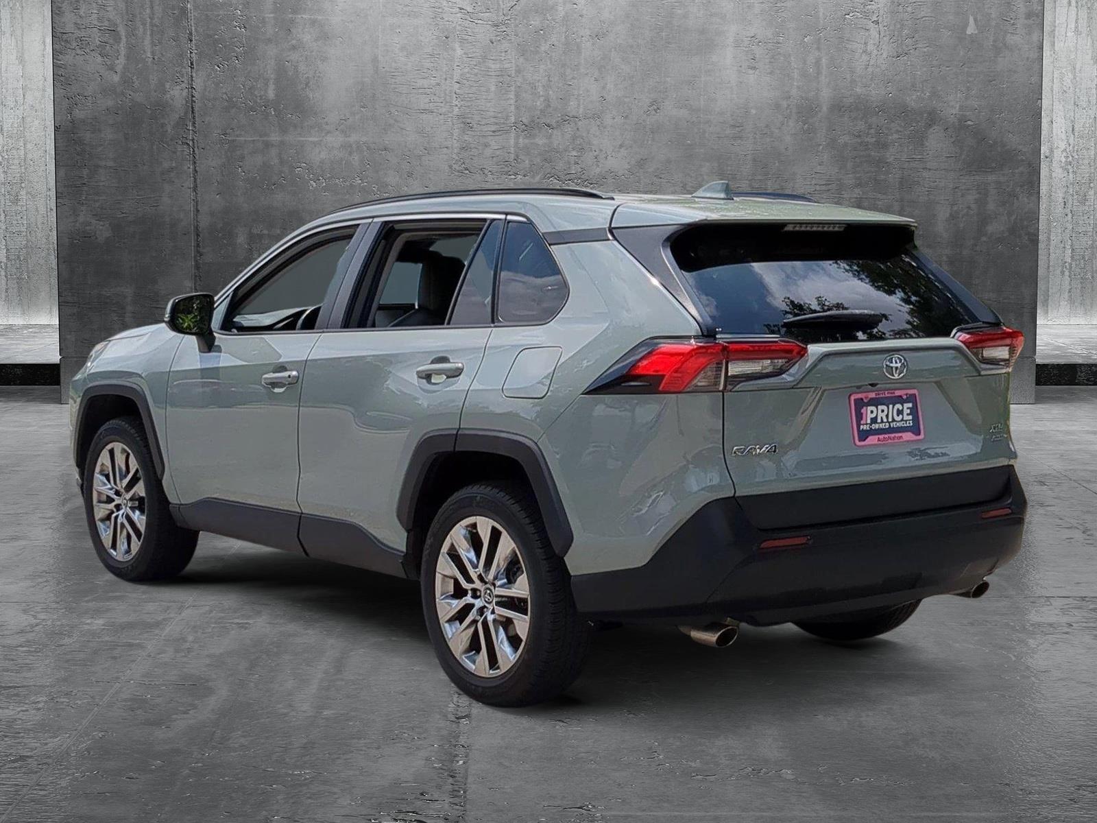 2020 Toyota RAV4 Vehicle Photo in West Palm Beach, FL 33417
