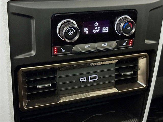 2024 GMC HUMMER EV Pickup Vehicle Photo in PUYALLUP, WA 98371-4149