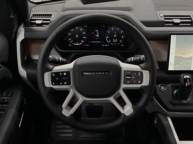 2025 Defender Vehicle Photo in Appleton, WI 54913