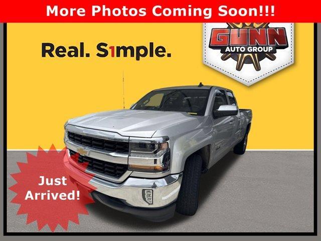 2017 Chevrolet Silverado 1500 Vehicle Photo in SELMA, TX 78154-1459